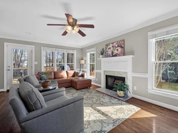 9209 Dakins Ct, Raleigh, NC 27615