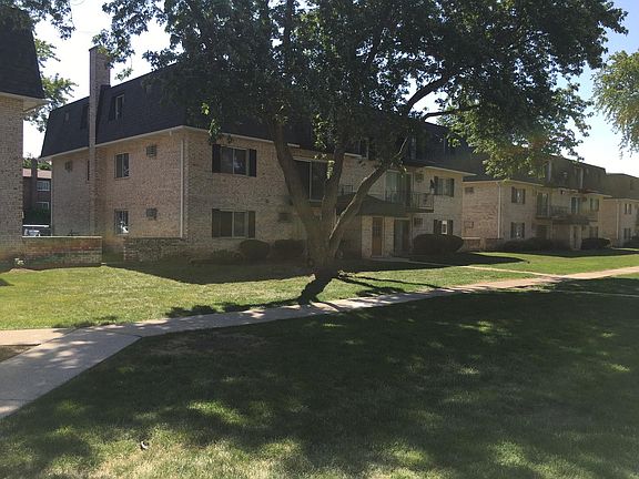 2nd image of 1313 N Baldwin Ct Unit 3A