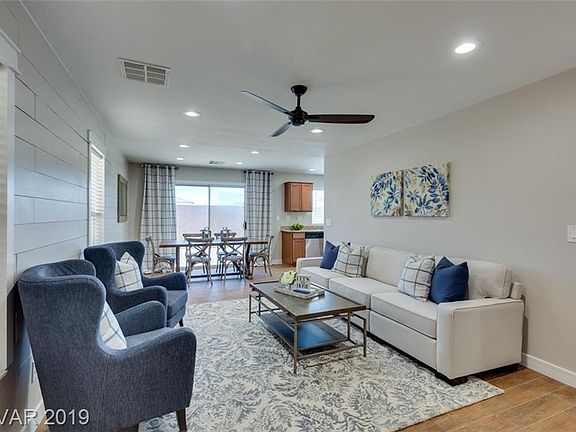 3rd image of 7999 Torremolinos Ave