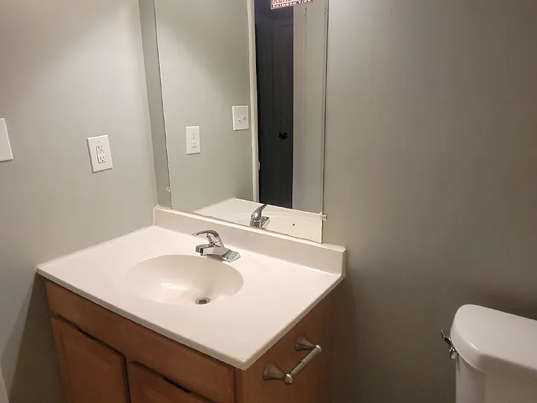 900 Candlewood Dr NW #D — Photo 8