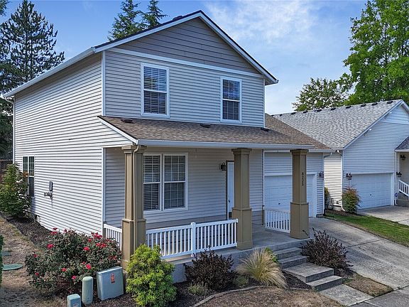 3rd image of 8225 Sweetbrier Loop SE