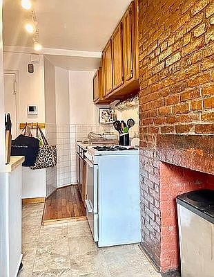 3rd image of 529 E 5th St APT 6