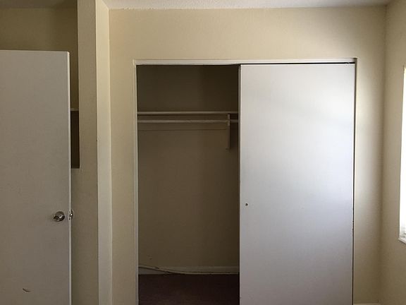 3rd image of 2325 W Pensacola St APT 149