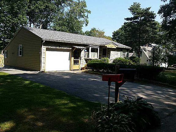 2nd image of 73 Shore Dr