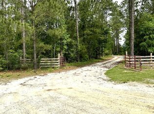 904 Tom Taylor Rd, Hawkinsville, GA 31036