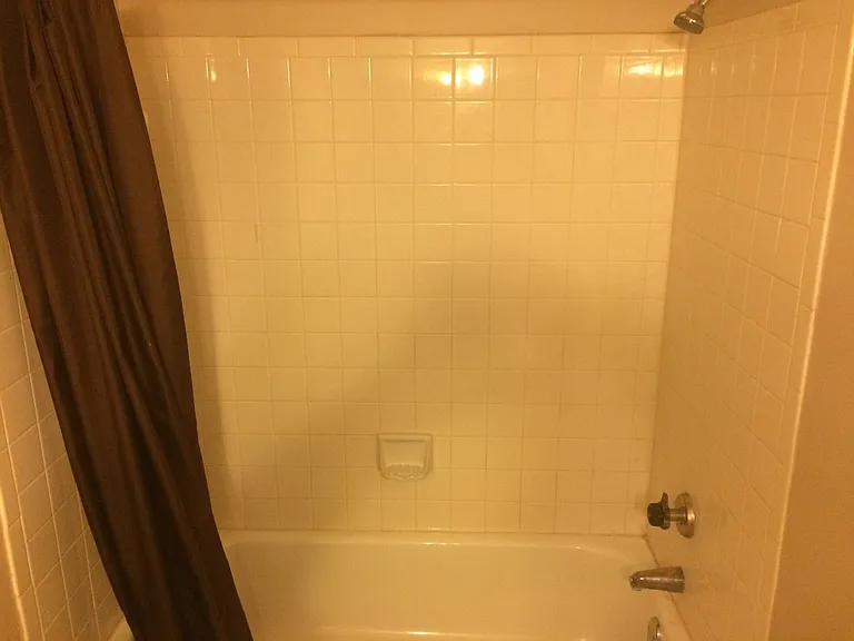 808 Gables Dr — Photo 10