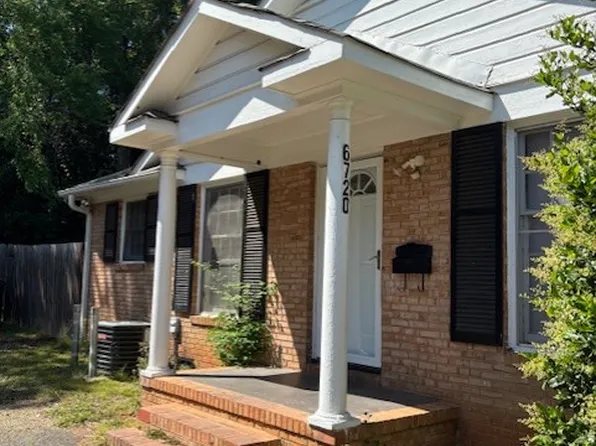6720 Woodstream Dr, Charlotte, NC