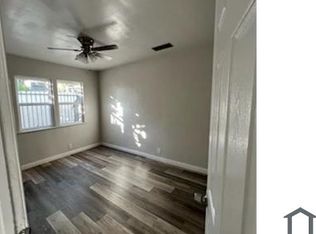 5888 1/2 Towne Ave, Los Angeles, CA 90003