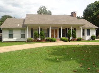 2106 Walnut Dr, Corinth, MS 38834