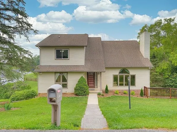 75 Morning Star Ln, Christiansburg, VA 24073