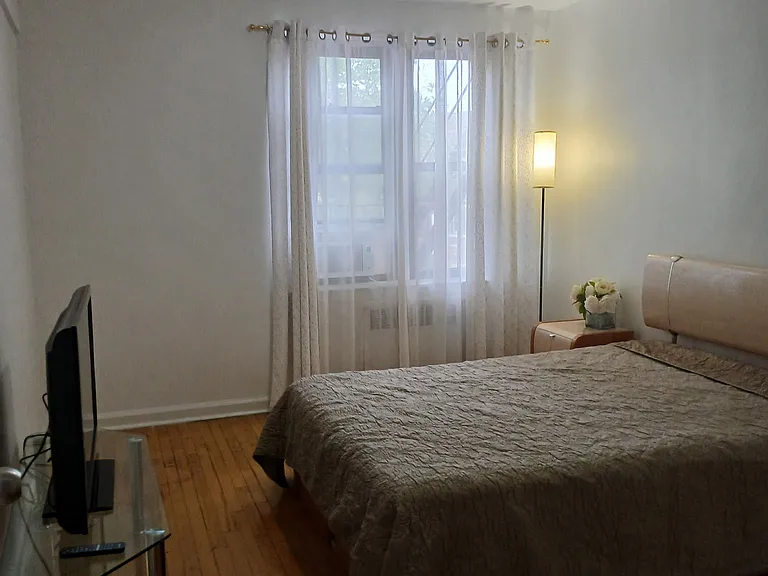 2906 Brighton 12 St #2K — Photo 6