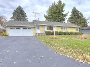 4501 Safford Rd, Rockford, IL 61101