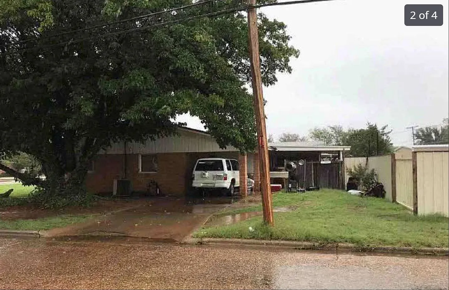 3 bed, 2.0 bath, 1845 sqft, $1,300 — Photo 2