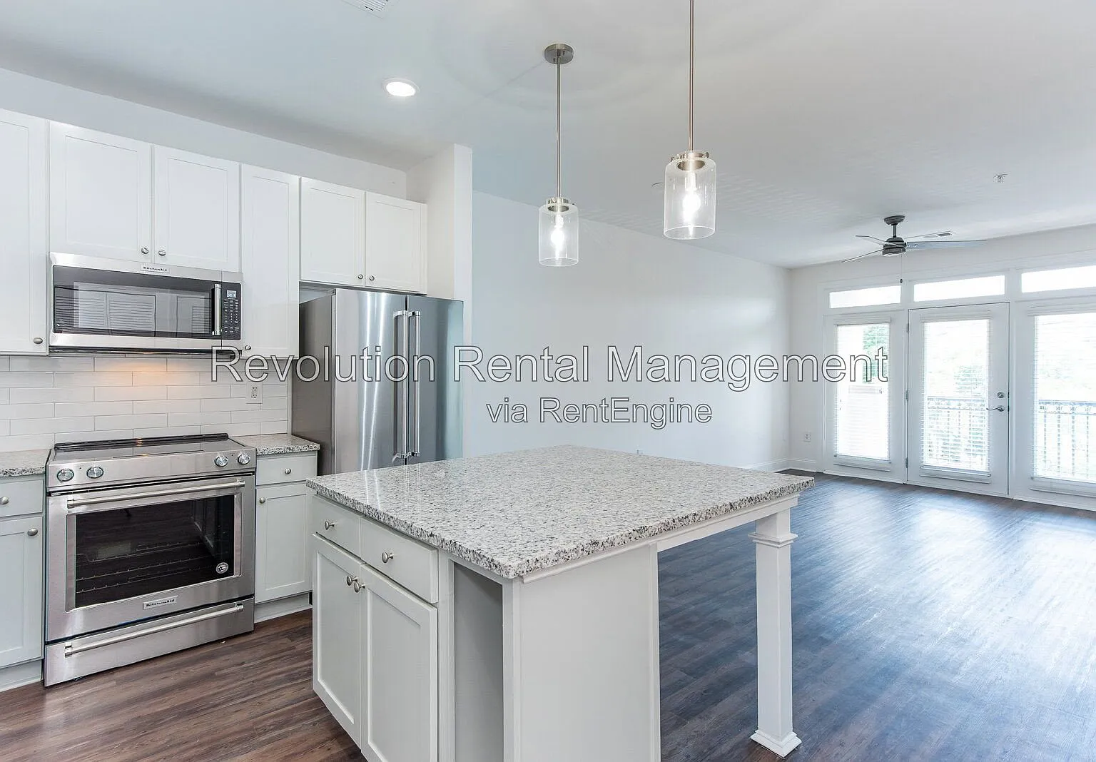 1 bed, 1.0 bath, 732 sqft, $1,950 — Photo 4