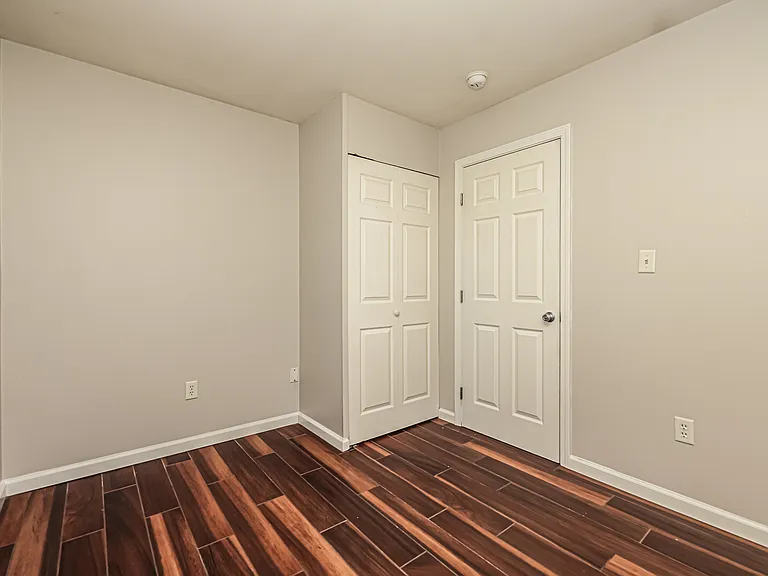 1240 Berwald Dr — Photo 9