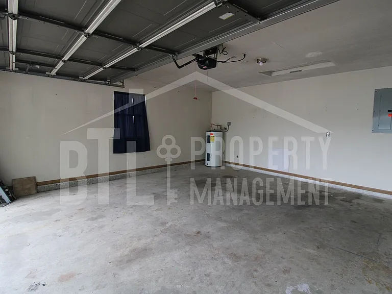 240 Fox Ridge Rd — Photo 31