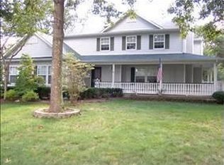 40 Thunder Rd, Miller Place, NY 11764