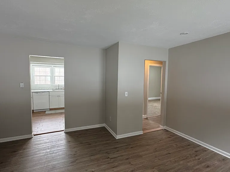 Hillandale Rd — Photo 2