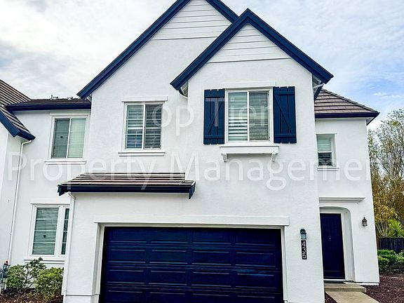 4th image of 435 Karelian St