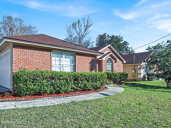 2nd image of 2441 UNIVERSITY Boulevard S