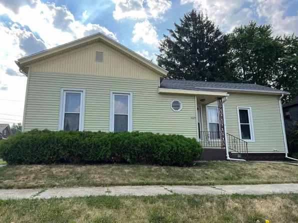 1020 18th Ave, Monroe, WI 53566