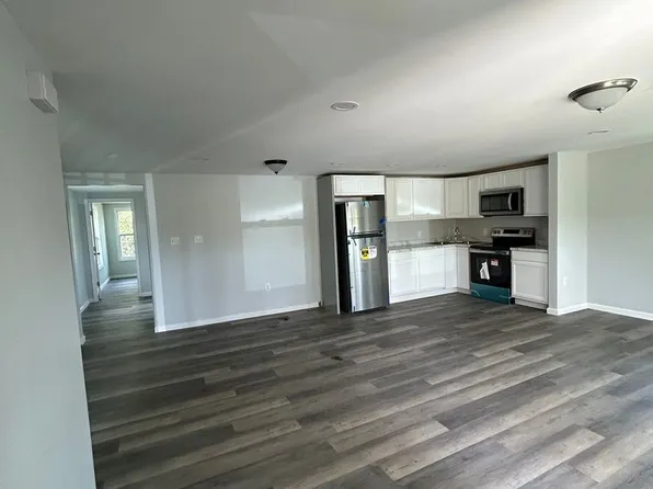 4 Slayton St, Collins, GA 30421