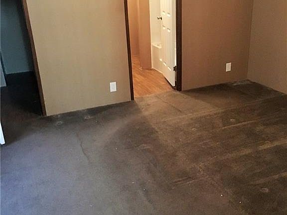 5th image of 23 Scarbrock Ln
