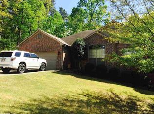 13823 Huntleigh Dr, Little Rock, AR 72212
