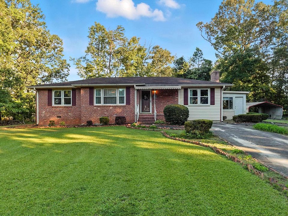 1st image of 180 Pine Dr