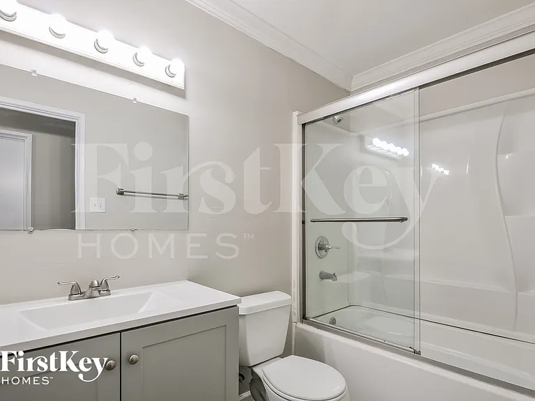 3245 Santiago Dr — Photo 13
