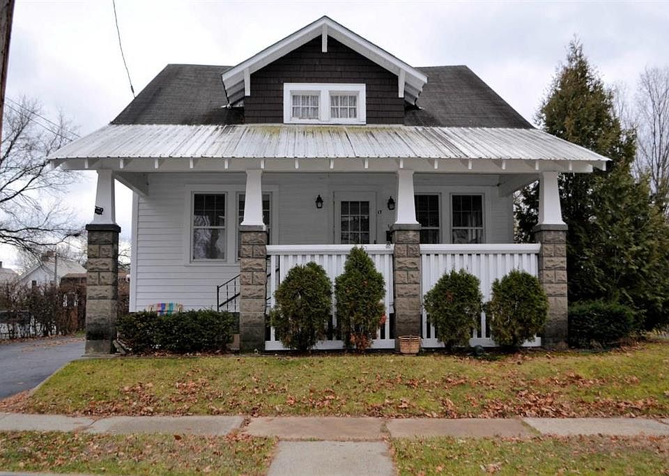 1st image of 17 Lawton Ave