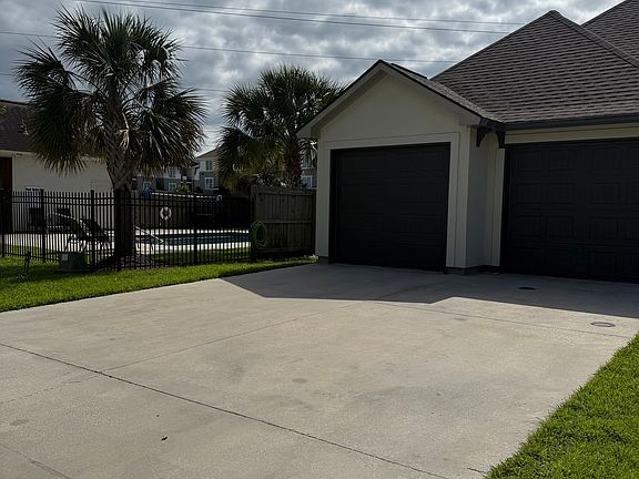 2nd image of 14513 Sterling Oaks Dr