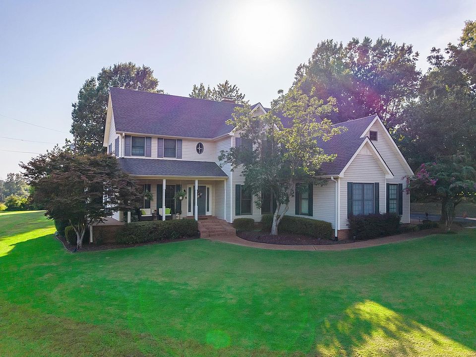 1st image of 430 Belton Rd