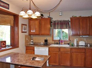 255 460th St, Harris, MN 55032