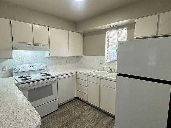 2nd image of 4380 Harrison Blvd APT 26