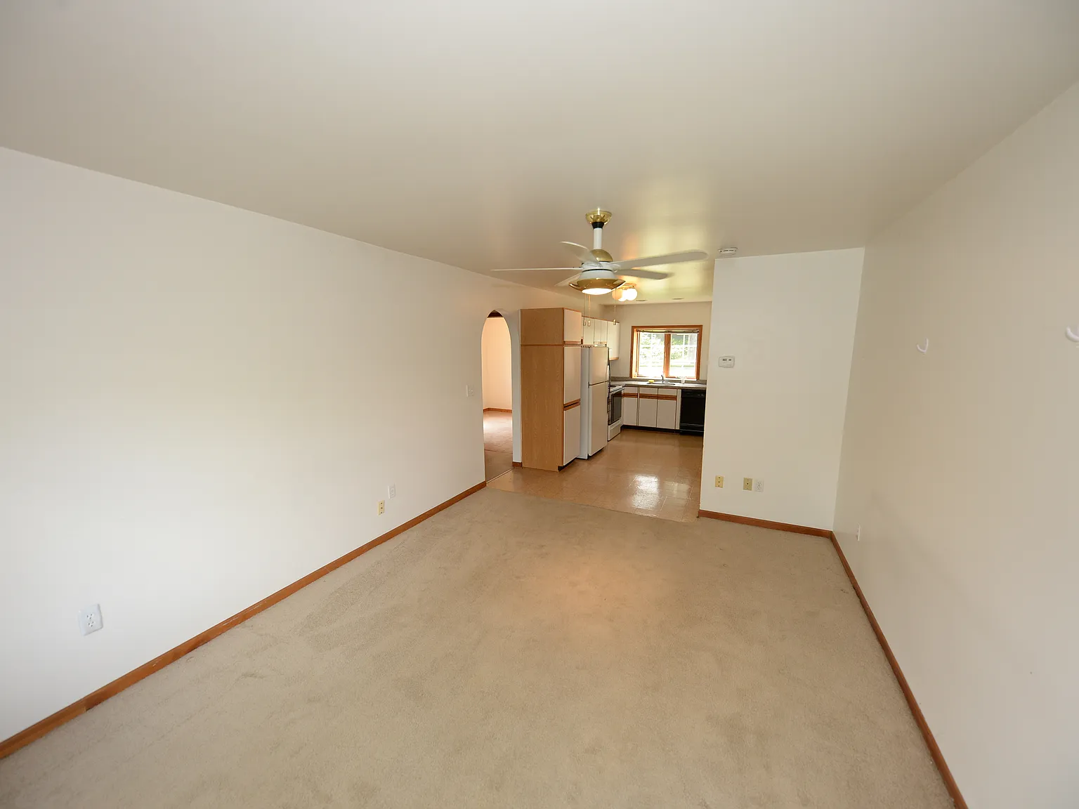 2 bed, 700 sqft, $1,500 — Photo 4