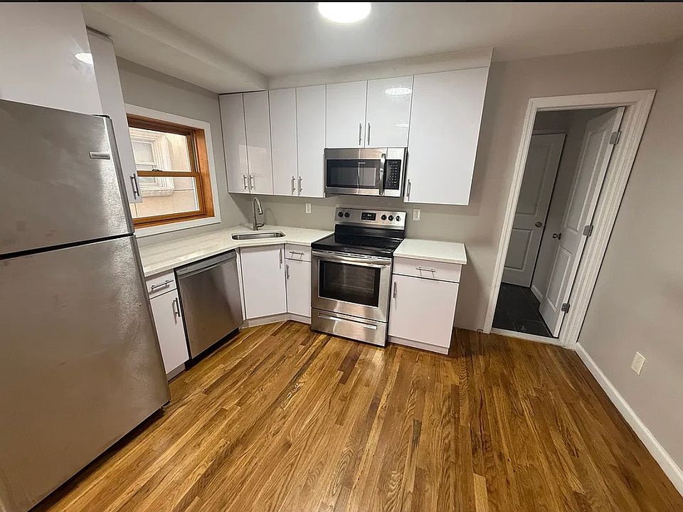 1st image of 3058 Brighton 3rd St APT 2