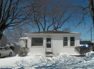 1272 7th St, Wyandotte, MI 48192