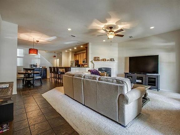3rd image of 5834 Grosseto Dr