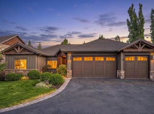 205 Vista Rim Dr, Redmond, OR 97756