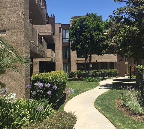 5th image of 7826 Topanga Canyon Blvd #60