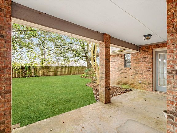 4th image of 3406 Wentletrap Street