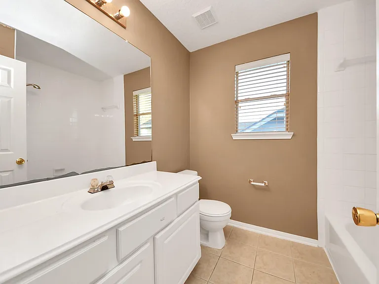 4703 Zachary Ln — Photo 20