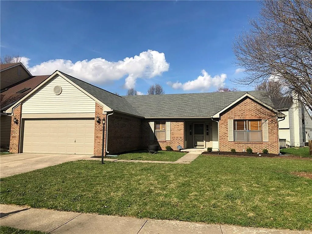5418 Old Barn Dr photo 1