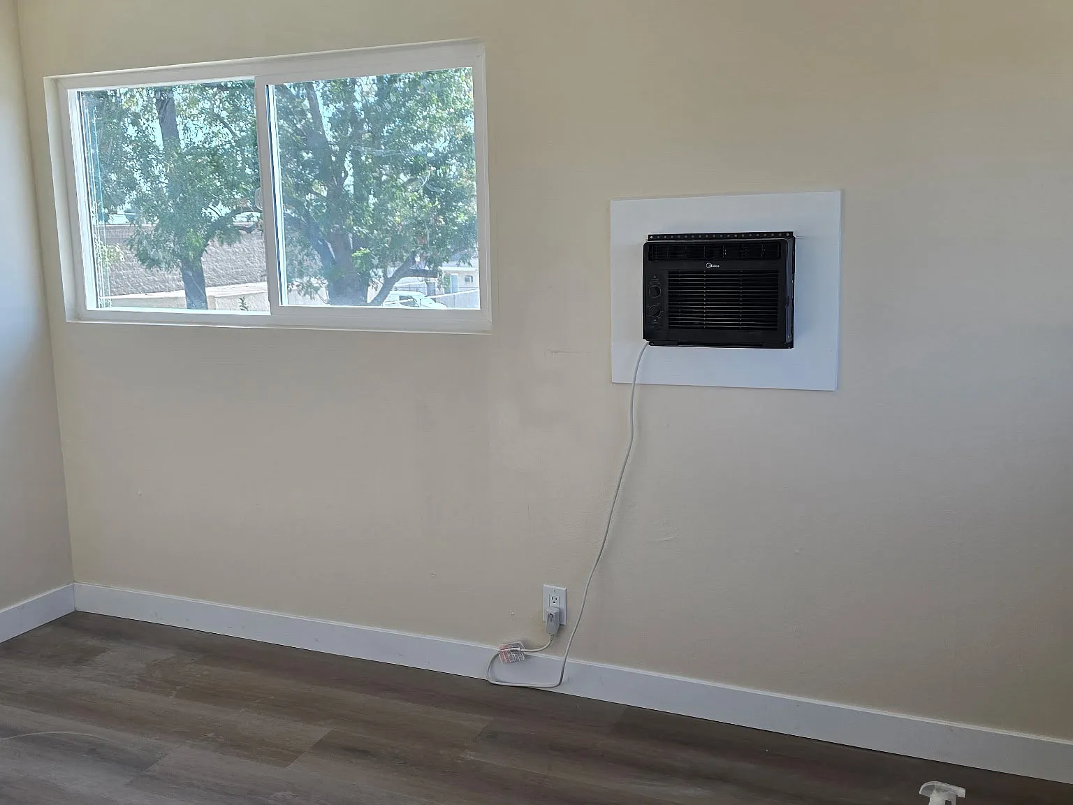 2 bed, 900 sqft, $2,200 — Photo 4