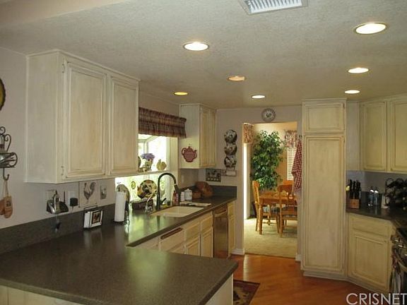 5th image of 28786 Greenwood Pl