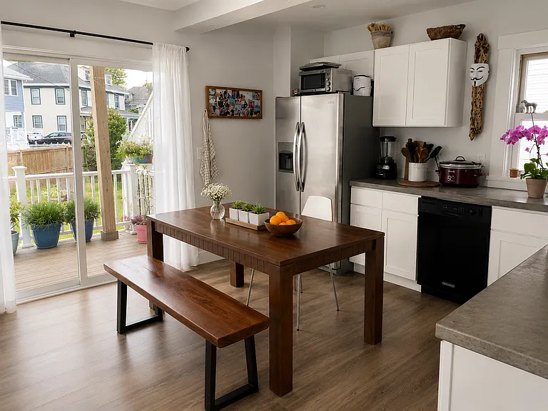 35 Herrick St #B — Photo 1