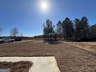 3rd image of 4381 Nessmith Rd