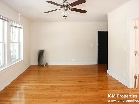 3rd image of 1933 W Winona St #2D