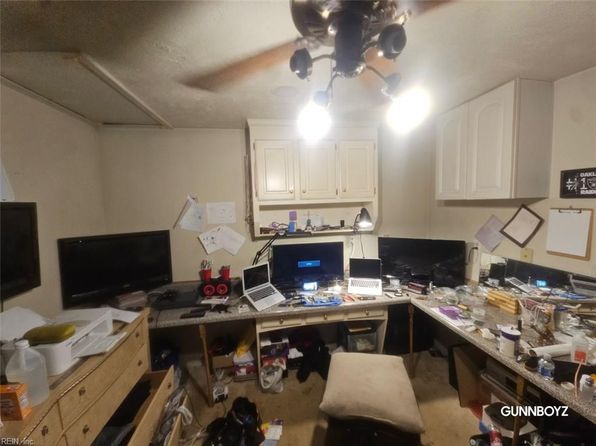 32 Westbriar Dr, Hampton, VA 23666